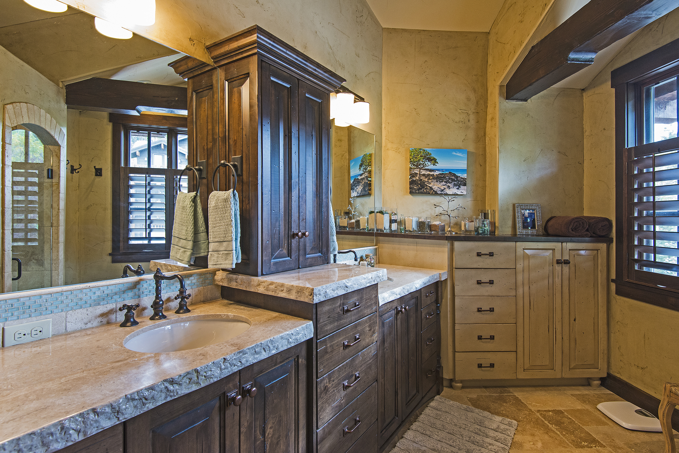 Chalet Image